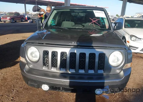 2013 Jeep Patriot Sport z USA, uszkodzony, nr VIN 1C4NJPBA9DD127149